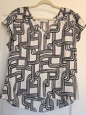 Nine West Black & White Geometric V-Neck Blouse XL Euc